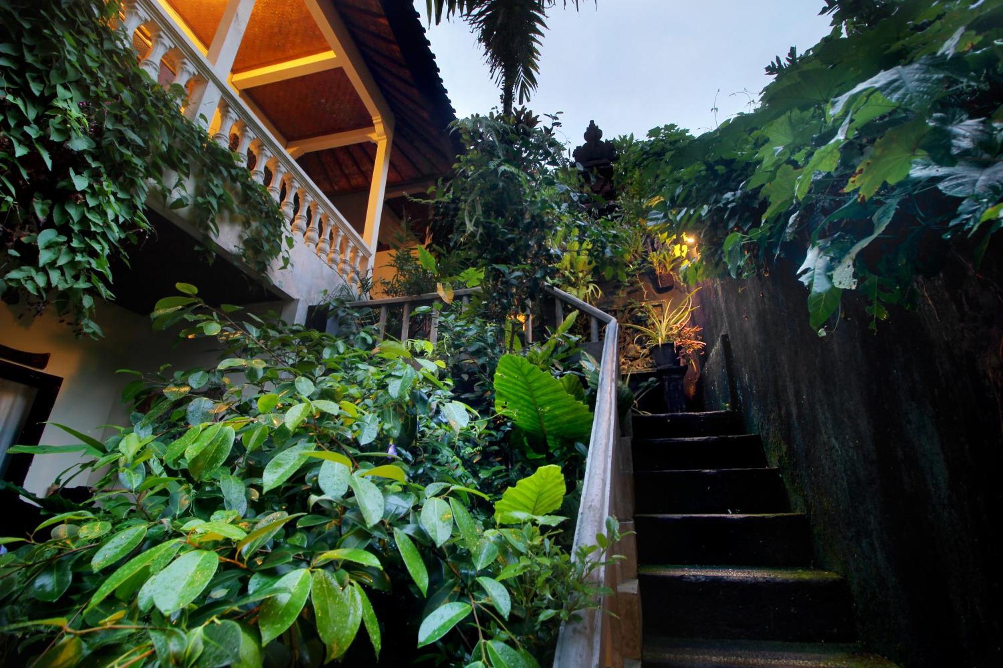 Sari Gong Guest House, A Trishula Collection 우붓 외부 사진